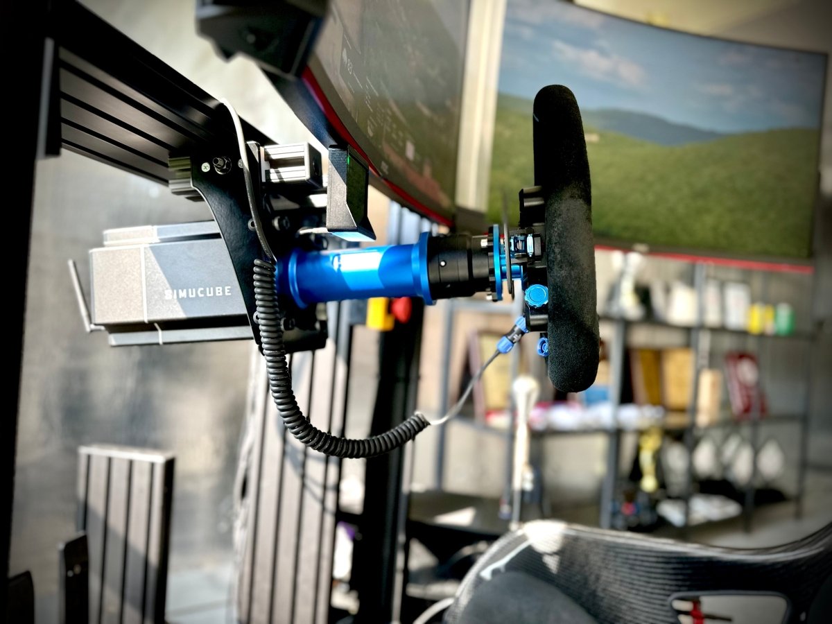 Turn - Key SBR165 Chassis - Triple 32”Screens - Hydraulic Pedals - Dbox Haptic Motion - Simsbyracers